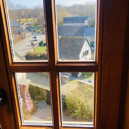 Mante Et Nana Δωμάτια σε οικογενειακή κατοικία *